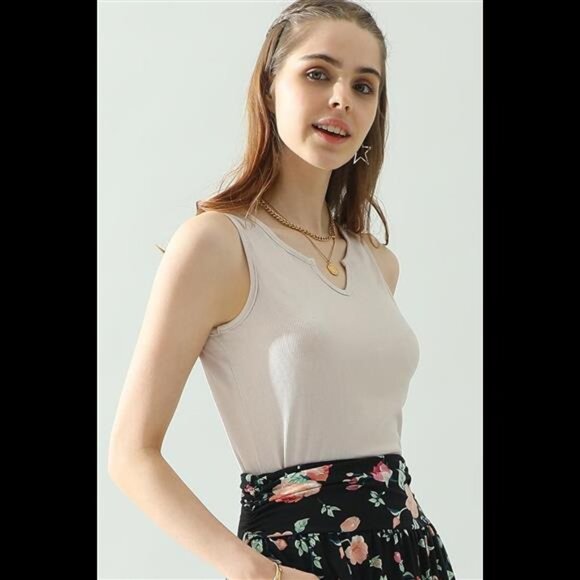 Ninexis Notched Rib Knit Tank - Picture 4 of 12